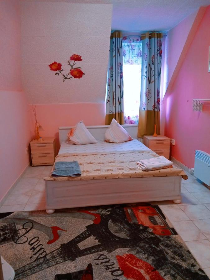 Valloris Apartments เฮวิซ ภายนอก รูปภาพ