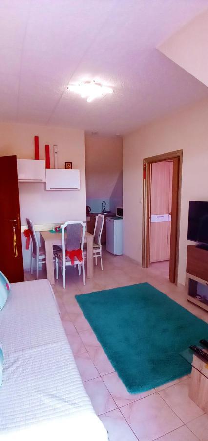 Valloris Apartments เฮวิซ ภายนอก รูปภาพ